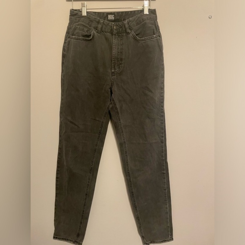 BDG mom skinny jeans‎ size 26